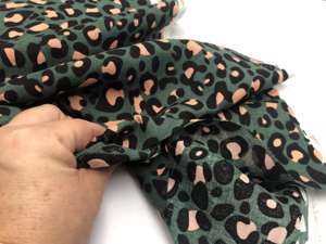 Fastvævet viscose - leo look i flaskegrøn